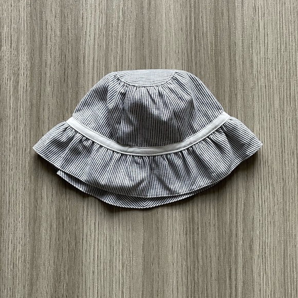 NWT Janie & Jack Striped Bow Bucket Hat & NWOT Eyelet Ruffle Bonnet Pink 12-18M - Picture 2 of 9